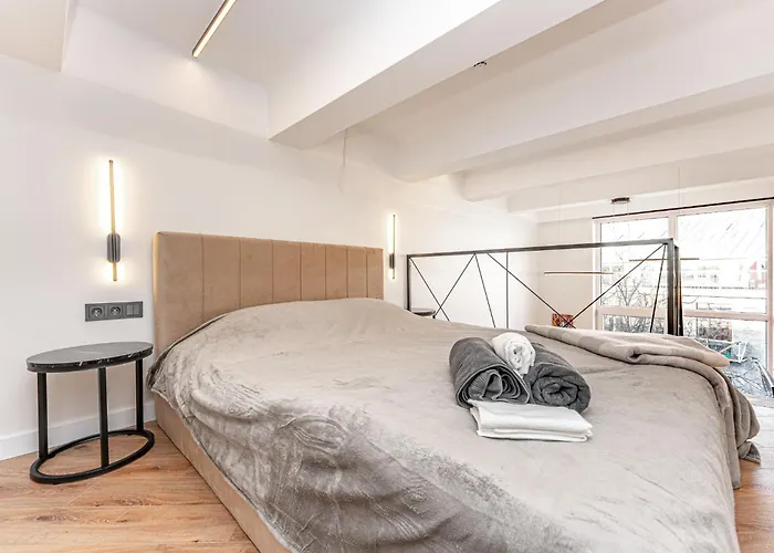 Cozy Loft In Center Апартаменти